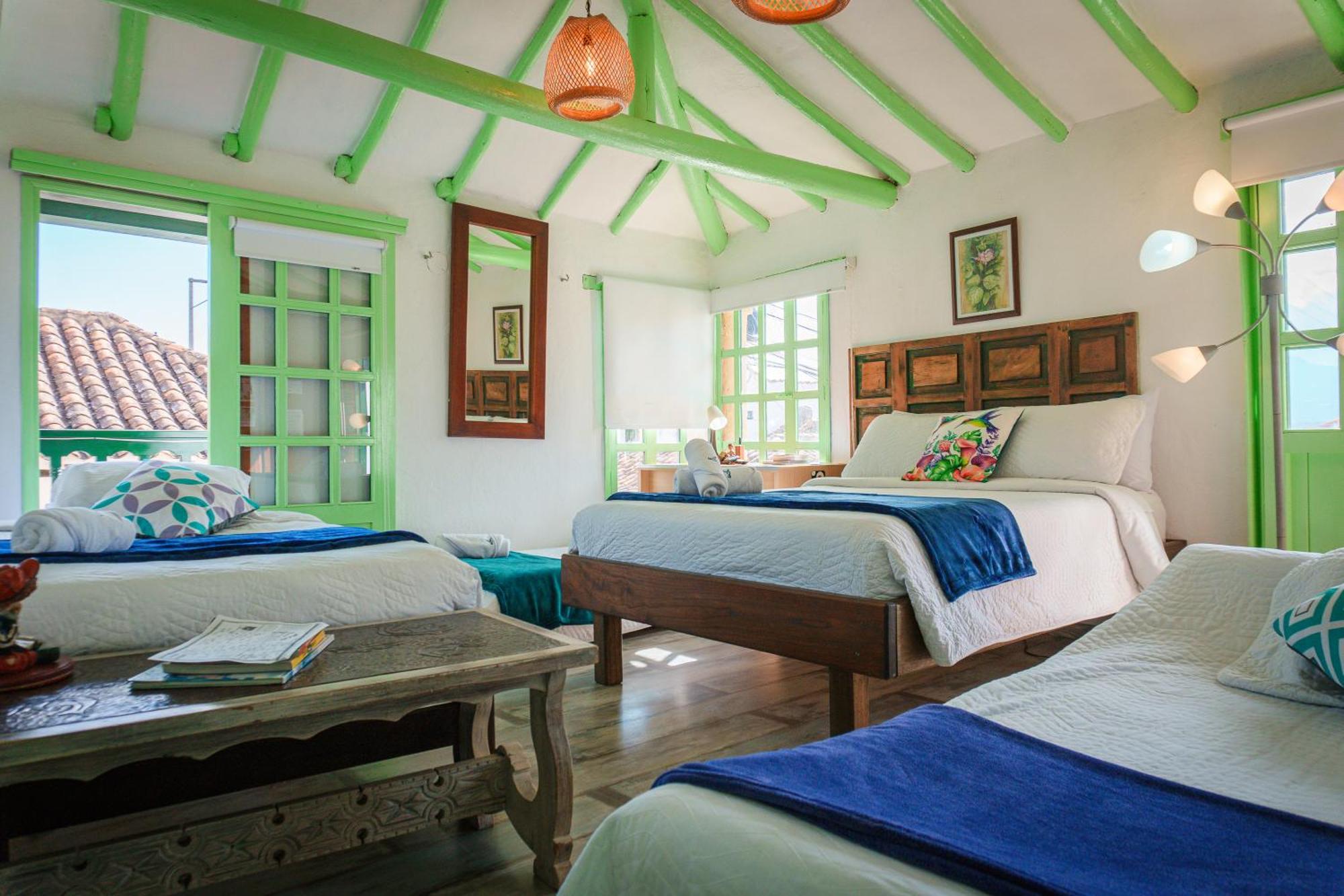 Apartamentos Y Habitaciones Le Colibri - บียาเดเลย์บา ภายนอก รูปภาพ