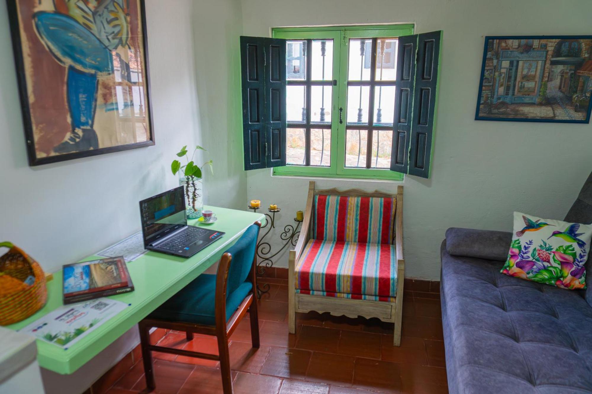 Apartamentos Y Habitaciones Le Colibri - บียาเดเลย์บา ภายนอก รูปภาพ