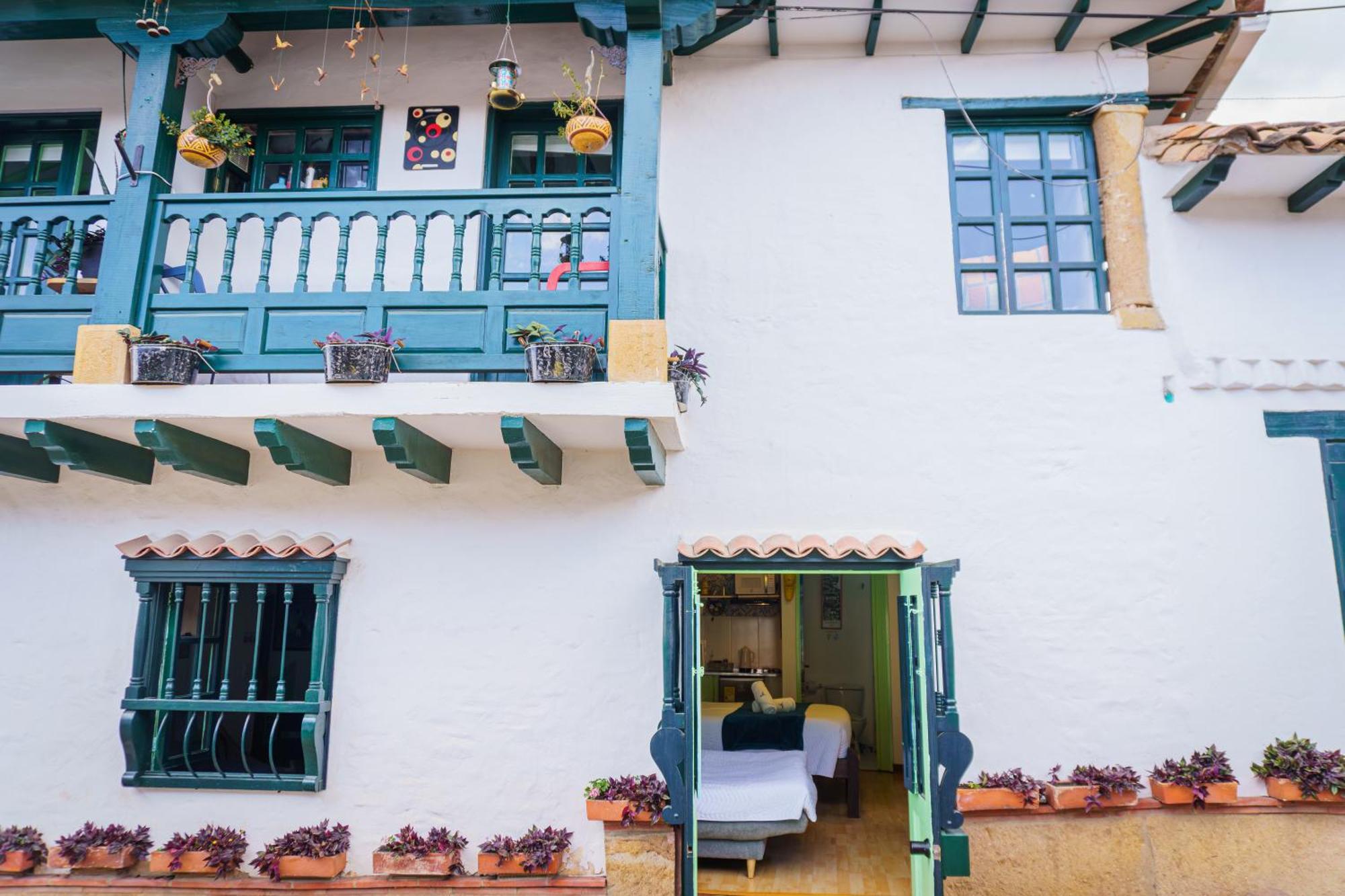 Apartamentos Y Habitaciones Le Colibri - บียาเดเลย์บา ภายนอก รูปภาพ