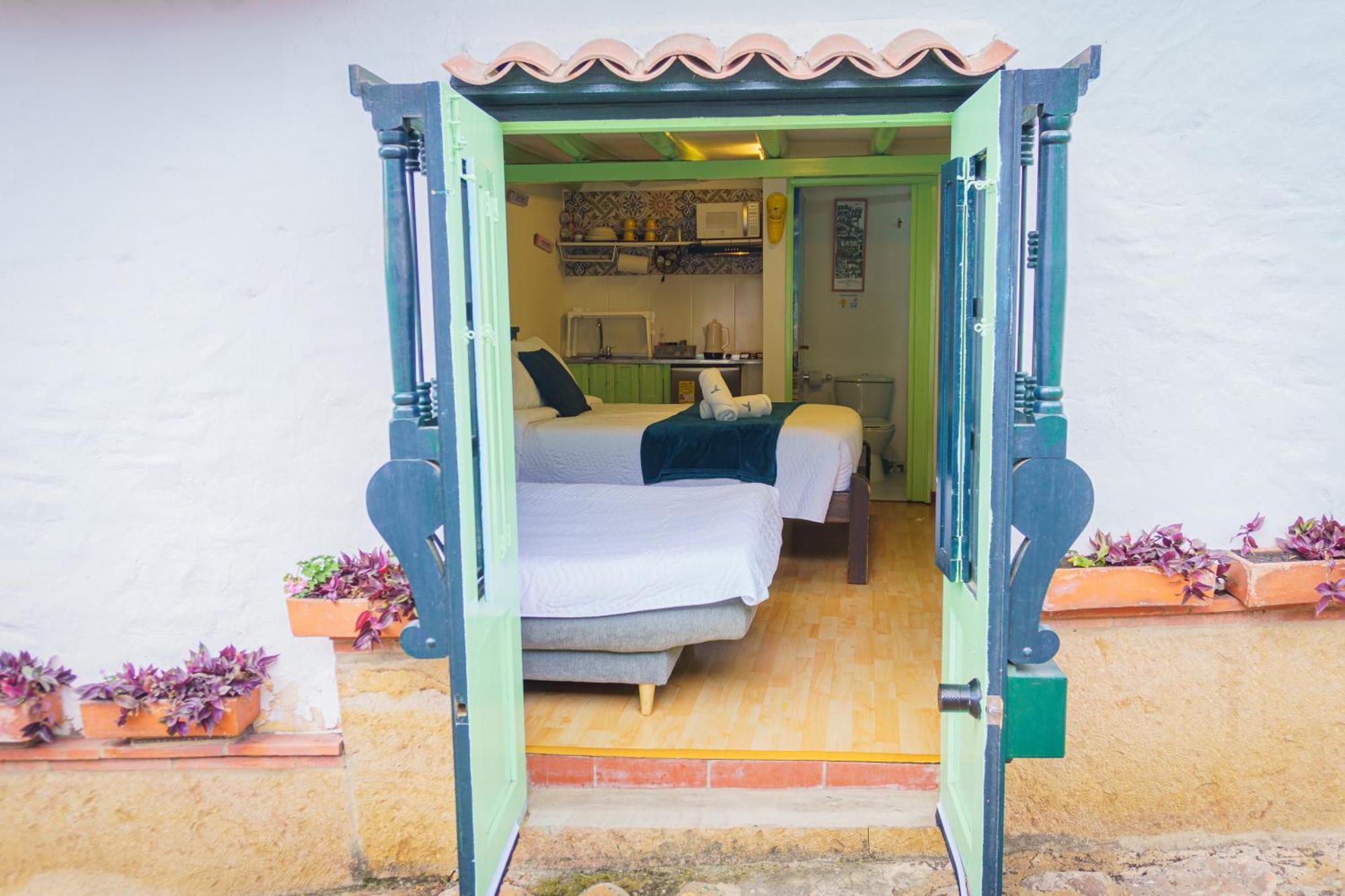 Apartamentos Y Habitaciones Le Colibri - บียาเดเลย์บา ภายนอก รูปภาพ