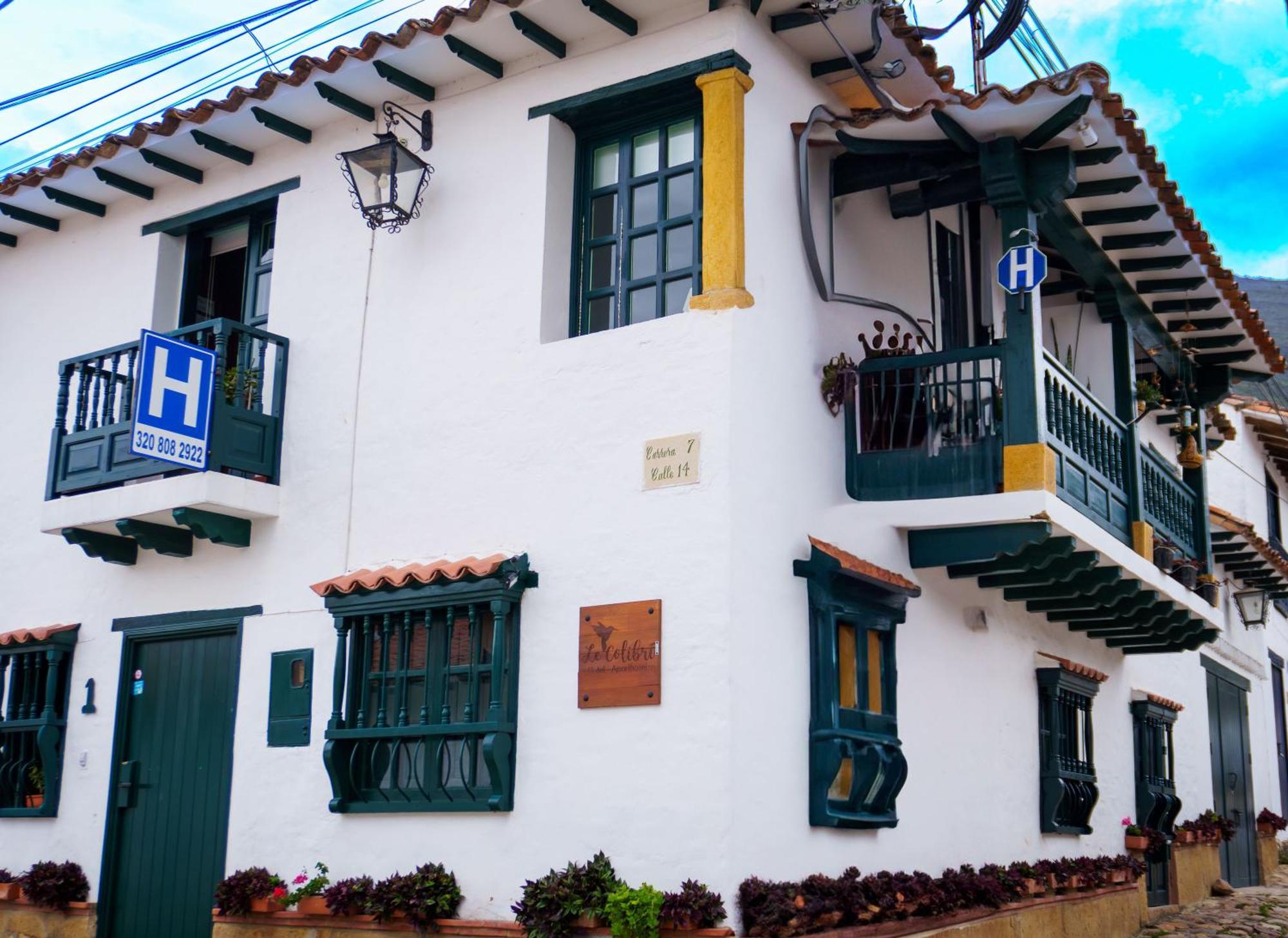 Apartamentos Y Habitaciones Le Colibri - บียาเดเลย์บา ภายนอก รูปภาพ